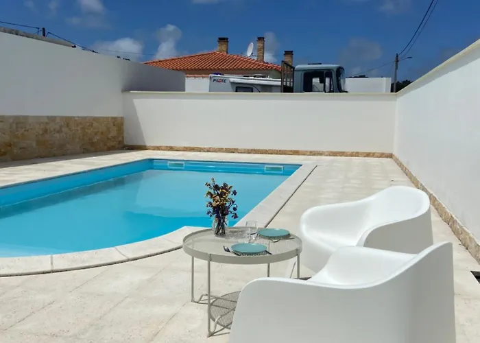 Charming Villa With Private Poll